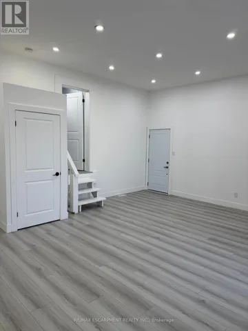 161 KENILWORTH AVENUE N, Hamilton (Crown Point), Ontario L8H4R9