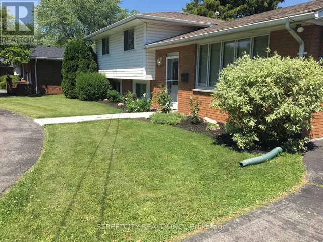 6860 MALDEN ROAD, LaSalle, Ontario N9J2T5