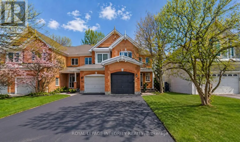 111 HEMLO CRESCENT, Ottawa, Ontario K2T1C9