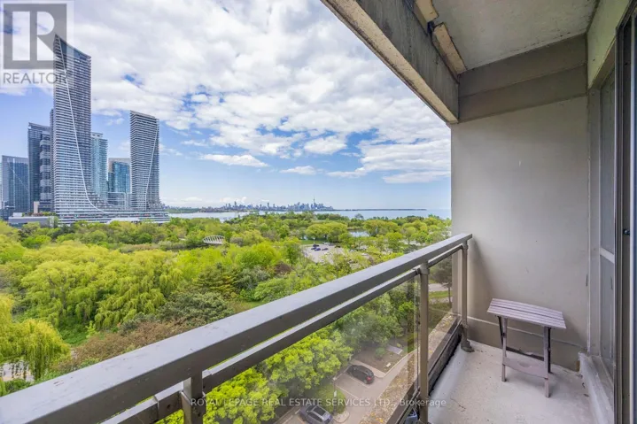 1010 - 2261 LAKE SHORE BOULEVARD W, Toronto (Mimico), Ontario M8V3X1