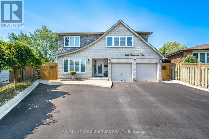 762 VERMOUTH AVENUE, Mississauga (Mississauga Valleys), Ontario L5A3T3