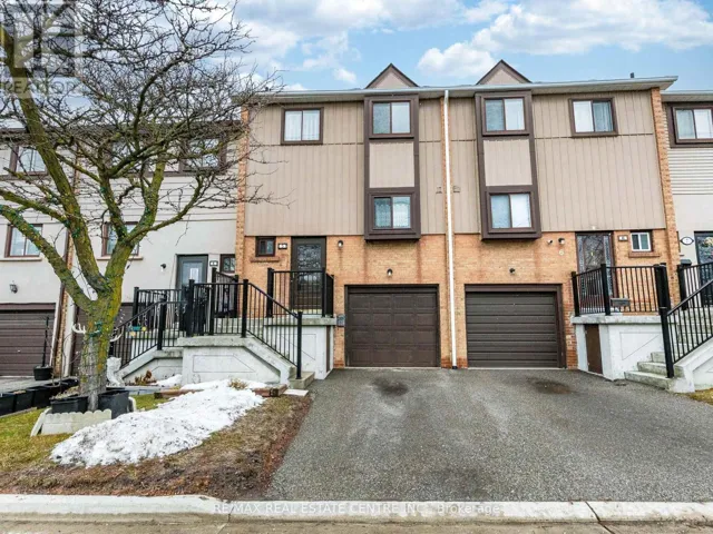 5 MOREGATE CRESCENT, Brampton (Central Park), Ontario L6S3K9
