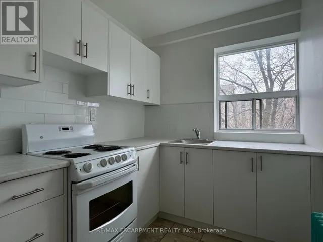206 - 325A JAMES STREET S, Hamilton (Durand), Ontario L8P3B7