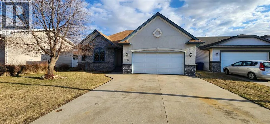 211 200 Carriage Lane Place, Carstairs, Alberta T0M0N0