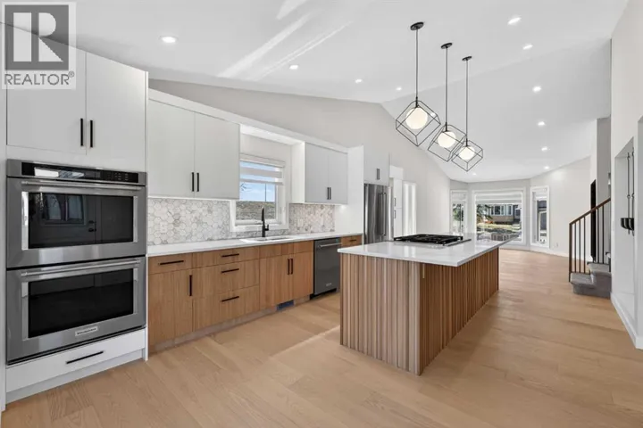 42 Sunvista Crescent SE, Calgary, Alberta T2X3G2