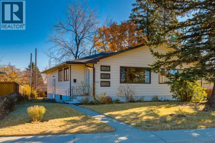 126 Winston Drive SW, Calgary, Alberta T3C2P9
