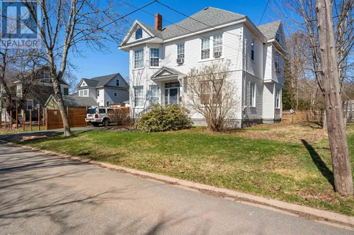 40 Clifford Street, Amherst, Nova Scotia B4H2G4