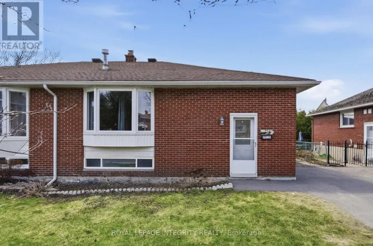 754 CUMMINGS AVENUE, Ottawa, Ontario K1K2L1
