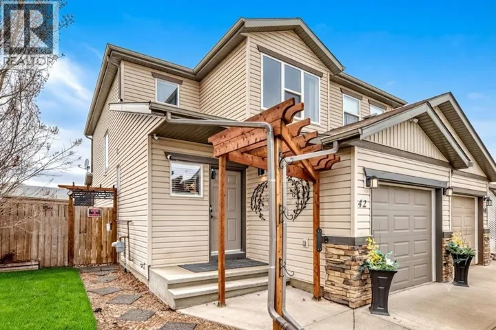 42 Jade Place, Red Deer, Alberta T4P0G1