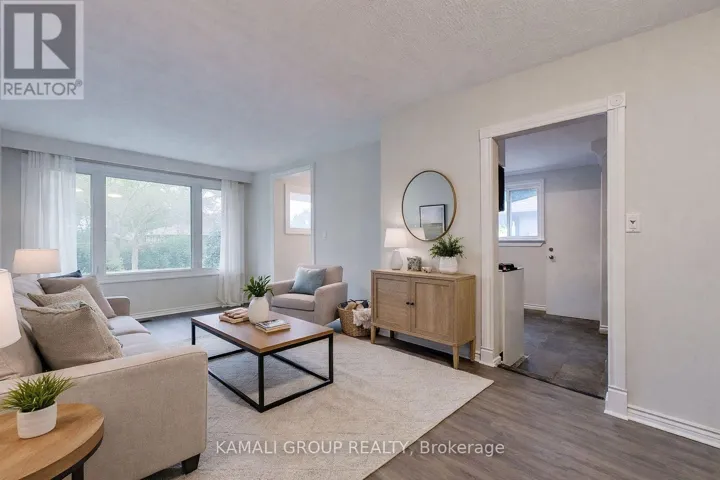 MAIN - 140 CHERRYWOOD DRIVE, Newmarket (Bristol-London), Ontario L3Y2X7