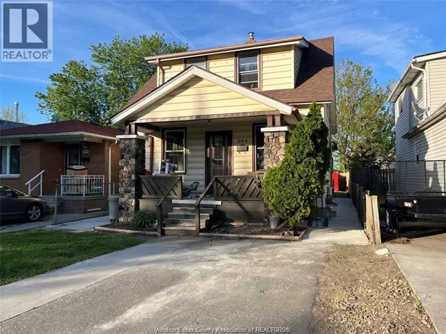 944 MCKAY Unit# MAIN, Windsor, Ontario N9B2A5