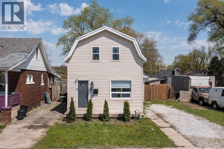 2210 JANETTE, Windsor, Ontario N8X1Z8