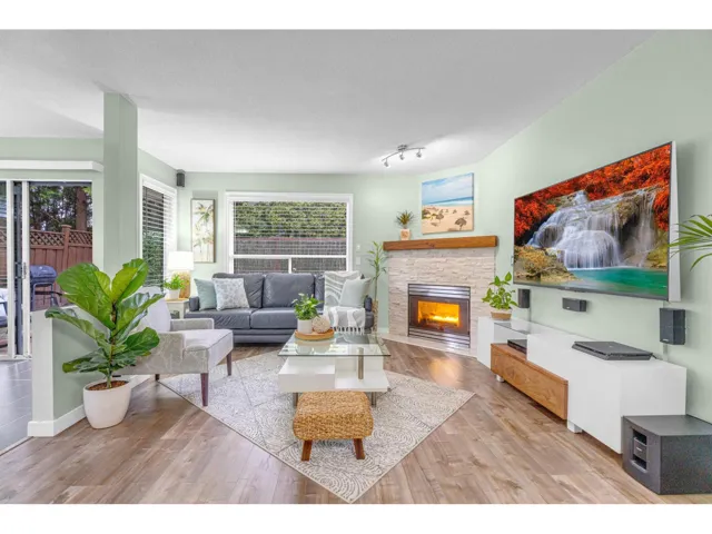 28 10130 155 STREET, Surrey, British Columbia V3R0R6