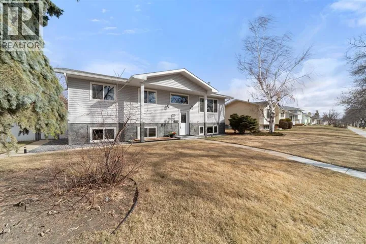 5722 Marler Drive, Camrose, Alberta T4V2S8