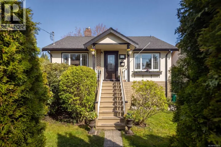 929 Easter Rd, Saanich, British Columbia V8X2Z9