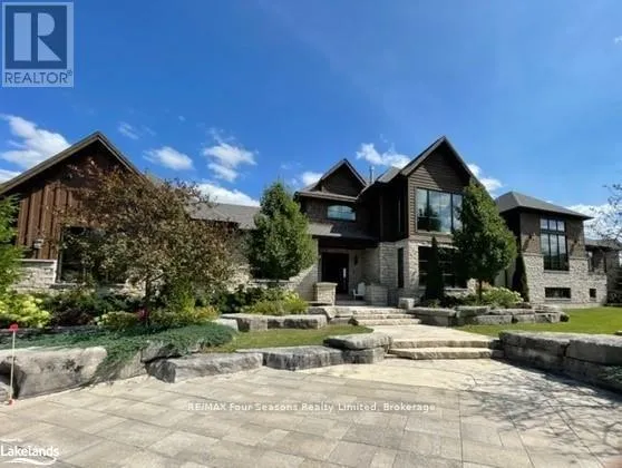 12 WINDROSE VALLEY BOULEVARD, Clearview, Ontario L9Y0K2