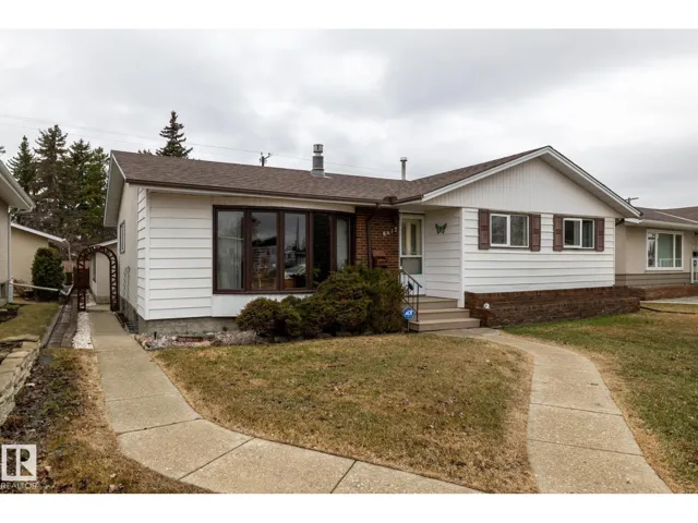 8612 68A ST NW, Edmonton, Alberta T6B1T5