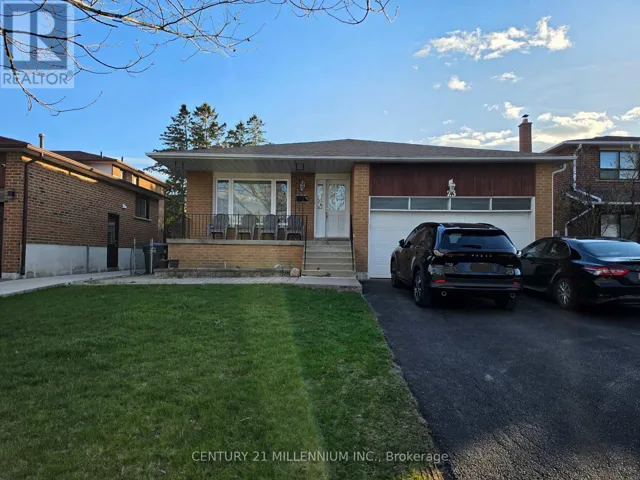23 MALCOLM CRESCENT, Brampton (Central Park), Ontario L6S3C7