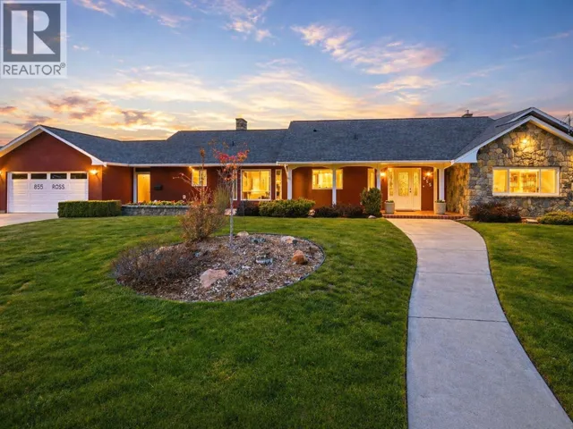 855 Ross Avenue, Penticton, British Columbia V2A3A5