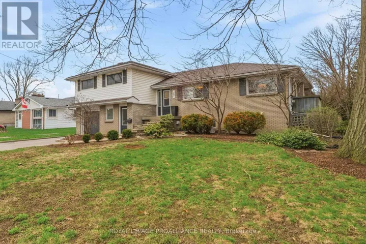 25 SOUTHWOOD CRESCENT, Belleville (Belleville Ward), Ontario K8N1X4