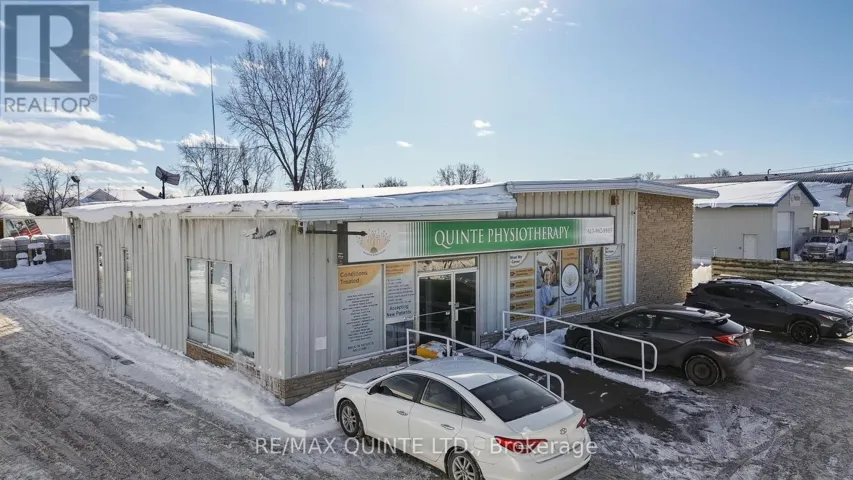 6 - 77 COLLEGE STREET W, Belleville (Belleville Ward), Ontario K8P2G3