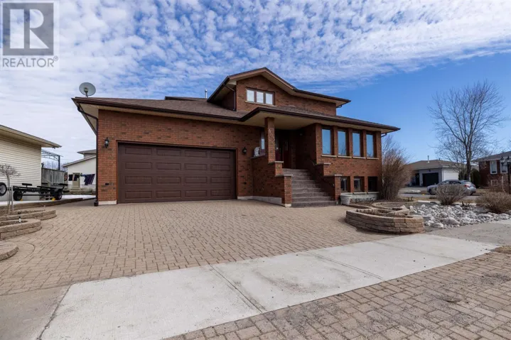 405 Rivera DR, Thunder Bay, Ontario P7B6K1