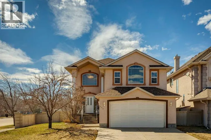 450 Wentworth Place SW, Calgary, Alberta T3H4L7