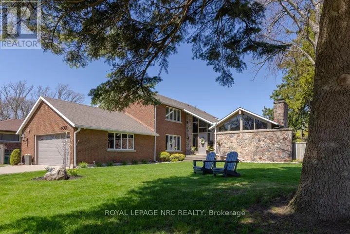 4 MAPLEWOOD DRIVE, St. Catharines (Vine/Linwell), Ontario L2M3P1