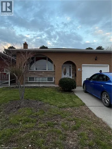 10 FAIRINGTON Crescent Unit# UPPER, Hamilton, Ontario L8E3N4