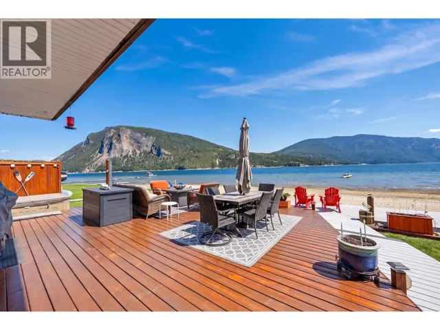 4581 75 Avenue NE, Salmon Arm, British Columbia V0E1K0