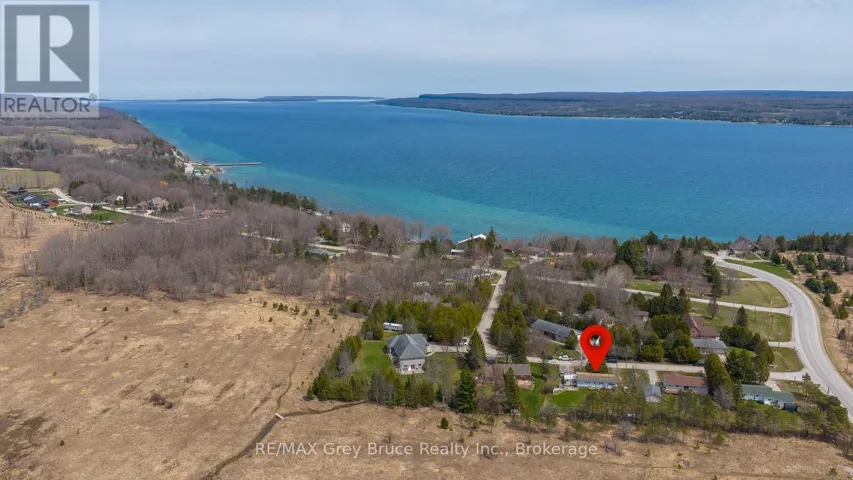 9 HECTOR STREET, South Bruce Peninsula, Ontario N0H2T0