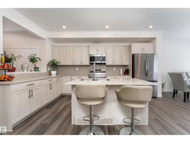 2120 MUCKLEPLUM CR SW, Edmonton, Alberta T6X3H1