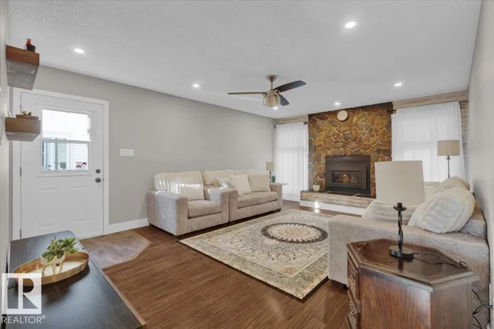 3515 20 AV NW, Edmonton, Alberta T6L3E2