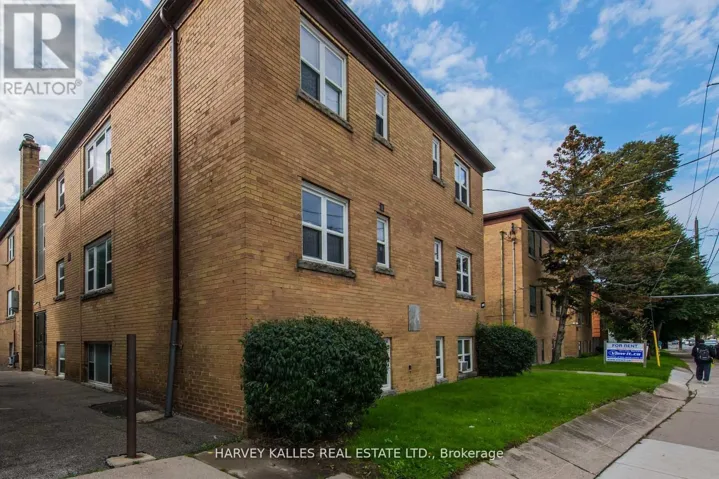 12 - 2905 ST CLAIR AVENUE E, Toronto (O'Connor-Parkview), Ontario M4B1N5