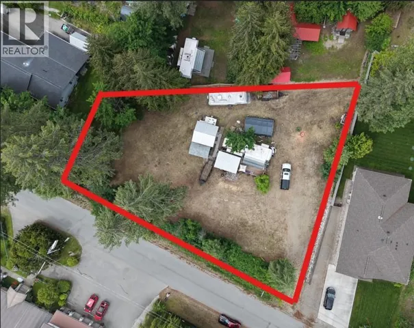 60 Kingsley Road, Christina Lake, British Columbia V0H1E2
