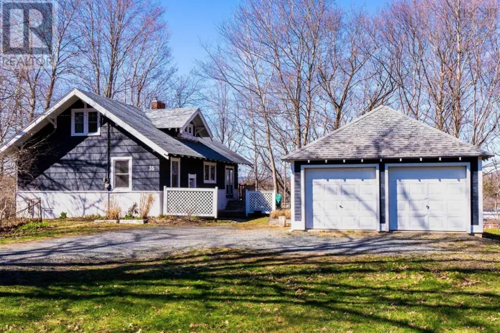 35 King Street, Kentville, Nova Scotia B4N1R4