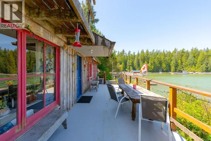 310 Tower Rd, Bamfield, British Columbia V0R1B0