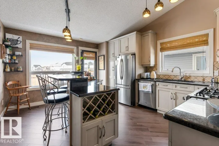 17 DONALD PL, St. Albert, Alberta T8N6H3