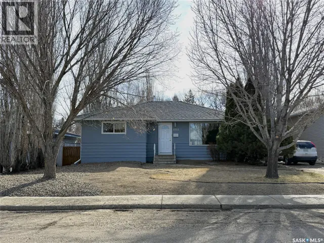 1752 93rd STREET, North Battleford, Saskatchewan S9A0C8
