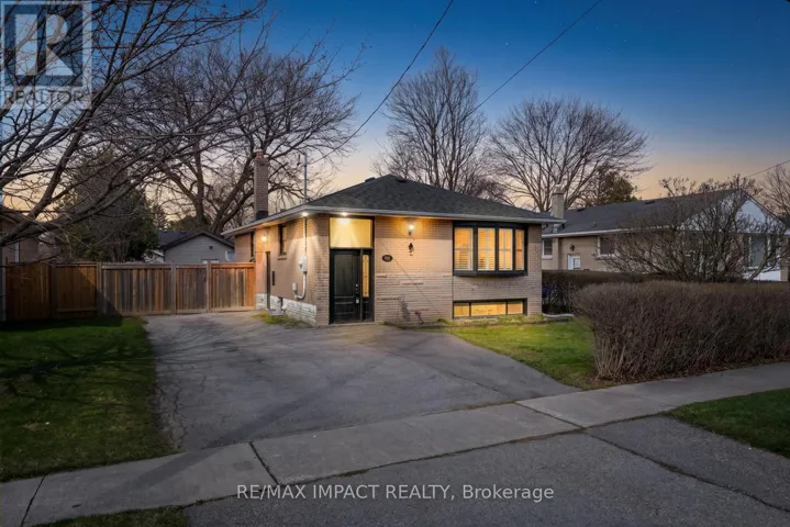 918 MCCULLOUGH DRIVE, Whitby (Downtown Whitby), Ontario L1N1C6