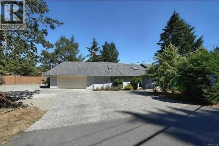 3271 Dolphin Dr, Nanoose Bay, British Columbia V9P9J1