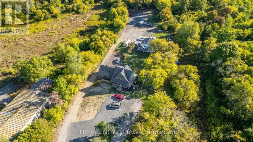 4667 ALBION ROAD, Ottawa, Ontario K1X1A4