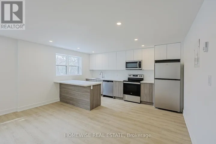 15B - 100 LIBERTY STREET N, Clarington (Bowmanville), Ontario L1C2M1