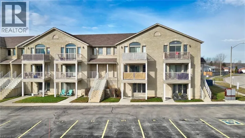 50 WHITLAW Way Unit# 102, Paris, Ontario N3L4C3