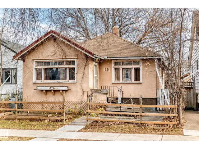 11619 96 ST NW, Edmonton, Alberta T5G1T8