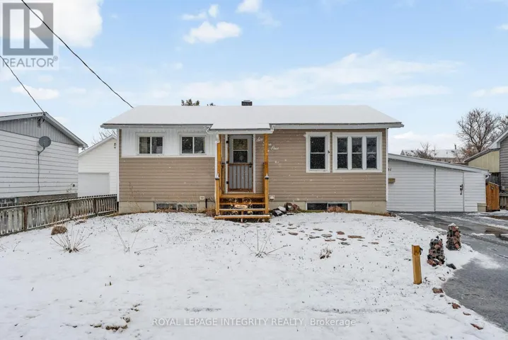 651 LORNE STREET W, Laurentian Valley, Ontario K8A6T7