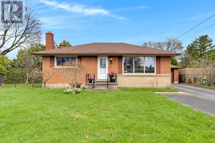 10 WESTOBY STREET, Guelph (St. George's), Ontario N1E2B3