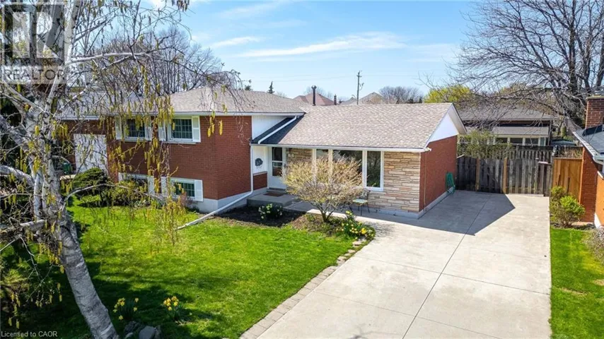156 LAKESIDE Drive, Grimsby, Ontario L3M2L5