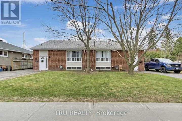 2428-2430 IRIS STREET, Ottawa, Ontario K2C2C6