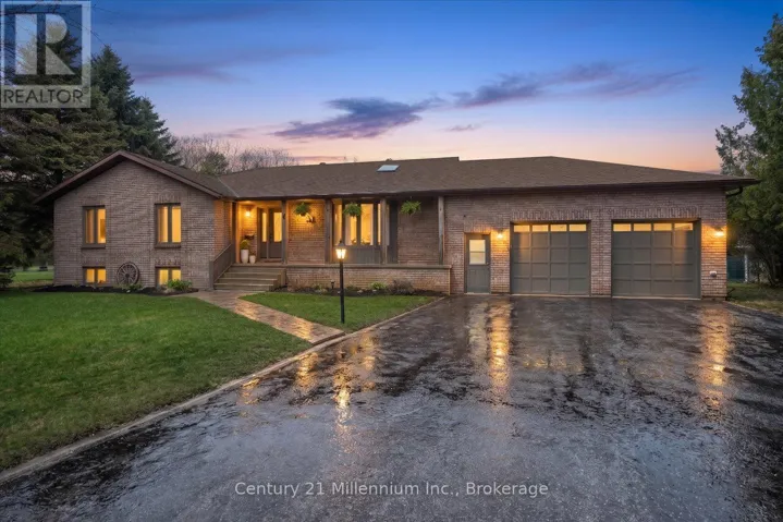 4 BLACKBURN AVENUE, Clearview (Nottawa), Ontario L0M1P0